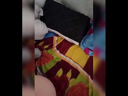 ❤️ Nire gelakidea etxean bakarrik geratzen da, bere senarra oporretara joaten delako eta nik izorratzeko eta ipurdia esnez betetzeko aprobetxatzen dut Porno gurean eu.mrvideospornogratis.ru ❌️❤